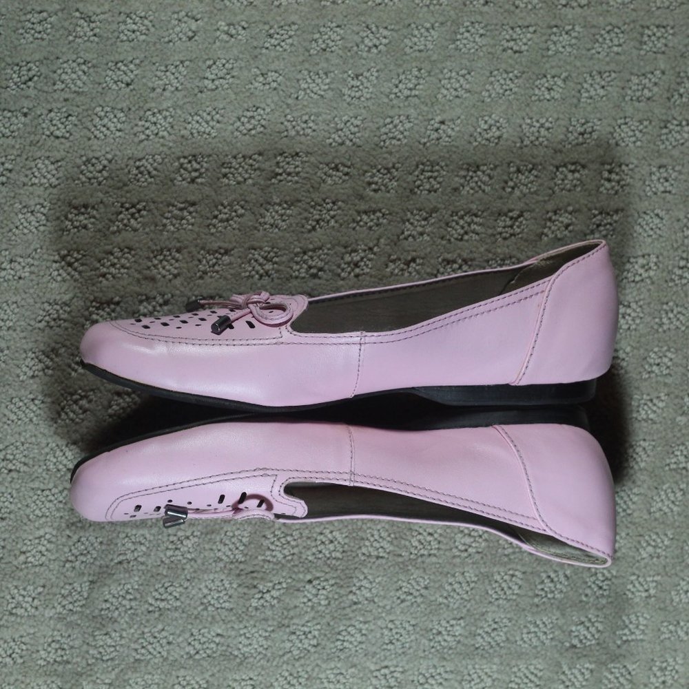 Array Size 8 Pink Square Toe Flats - image 3